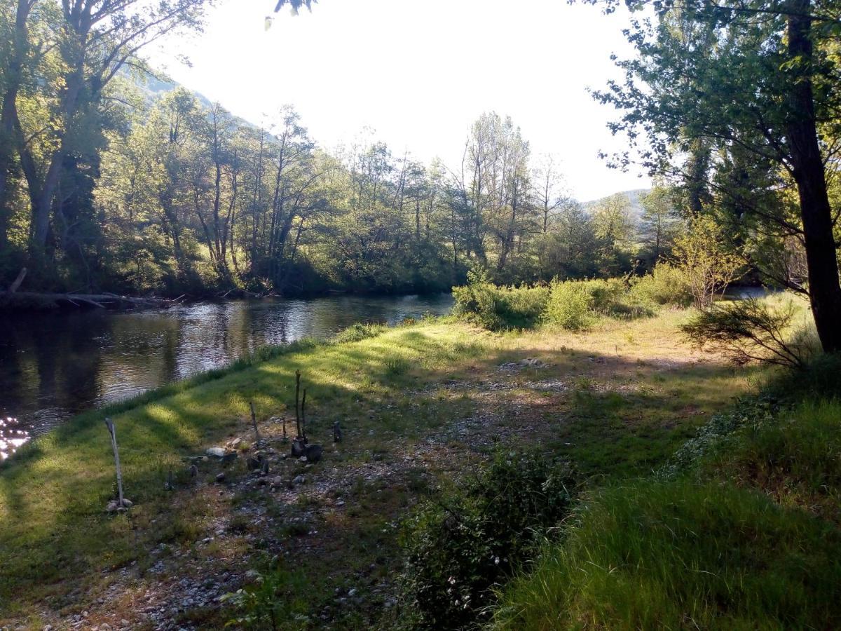 Camping Le Vialaret Nant Esterno foto